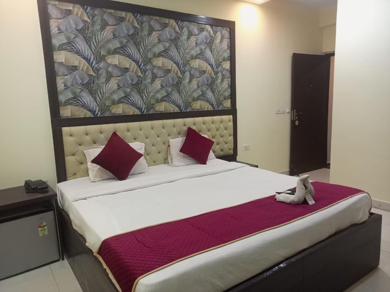 Hotel Eco Park New Town Kültér fotó