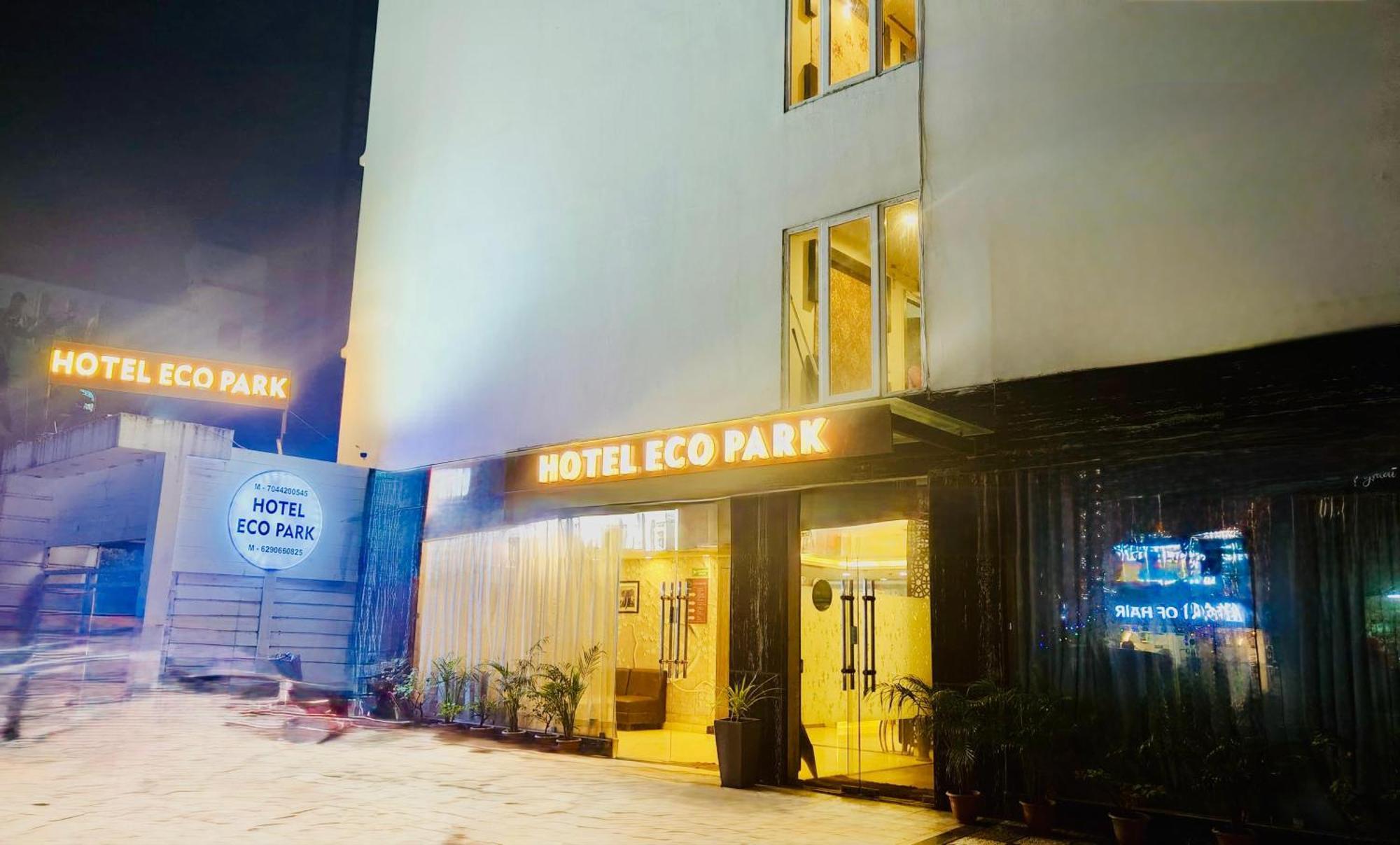Hotel Eco Park New Town Kültér fotó